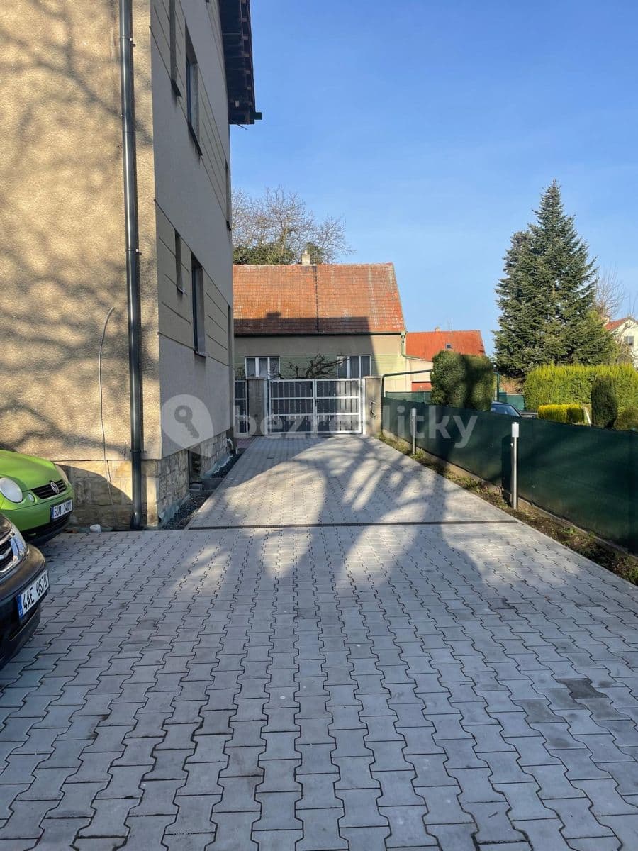 Pronájem bytu 2+1 55 m², Kmochova, Hostivice, Středočeský kraj Pronájem bytu 2+1 55 m², Kmochova, Hostivice, Středočeský kraj