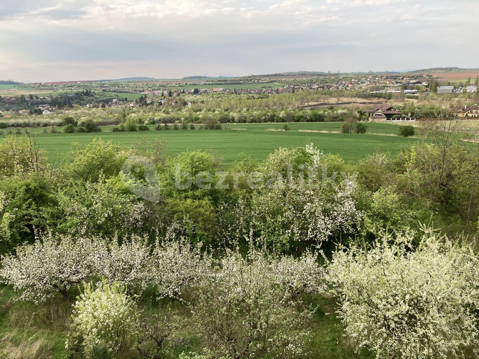 Pronájem bytu 3+kk 83 m², T. G. Masaryka, Horoměřice, Středočeský kraj Pronájem bytu 3+kk 83 m², T. G. Masaryka, Horoměřice, Středočeský kraj