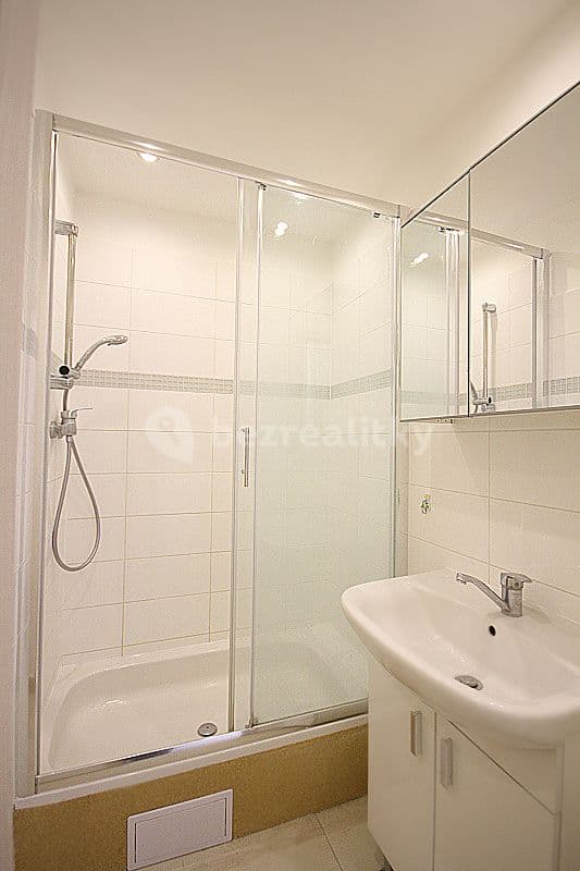 Pronájem bytu 2+kk 40 m², Čs. armády, Kladno, Středočeský kraj Pronájem bytu 2+kk 40 m², Čs. armády, Kladno, Středočeský kraj