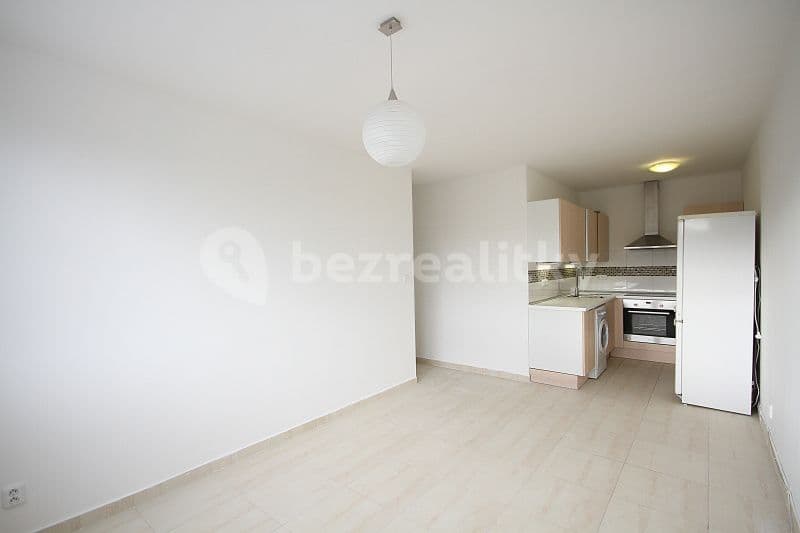 Pronájem bytu 2+kk 40 m², Čs. armády, Kladno, Středočeský kraj Pronájem bytu 2+kk 40 m², Čs. armády, Kladno, Středočeský kraj