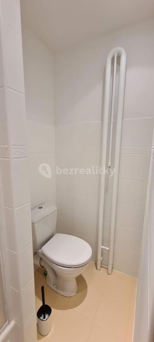 Pronájem bytu 1+kk 34 m², Bělehradská, Pardubice, Pardubický kraj Pronájem bytu 1+kk 34 m², Bělehradská, Pardubice, Pardubický kraj
