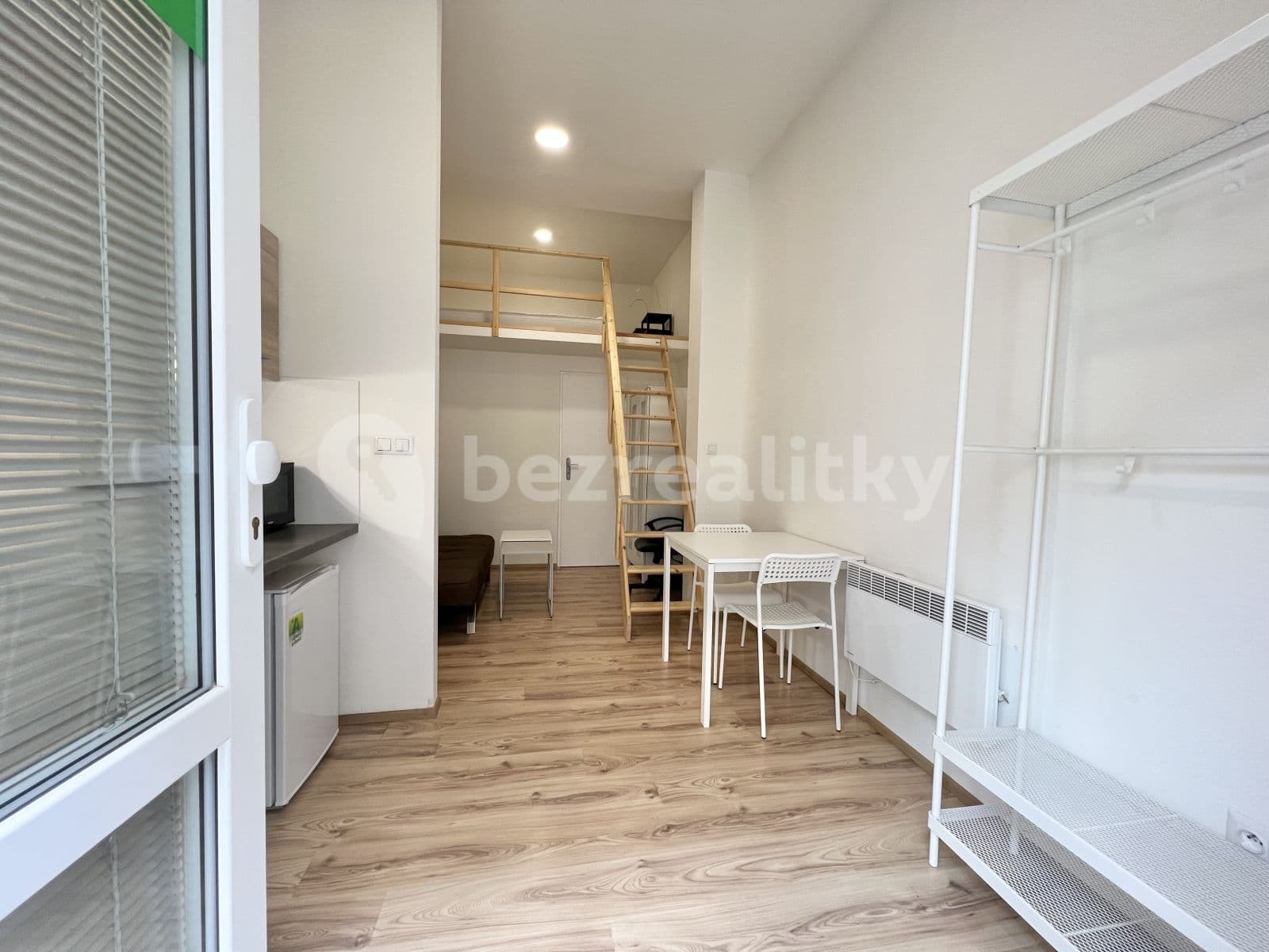 Pronájem bytu 1+kk 23 m², Hybešova, Brno, Jihomoravský kraj Pronájem bytu 1+kk 23 m², Hybešova, Brno, Jihomoravský kraj