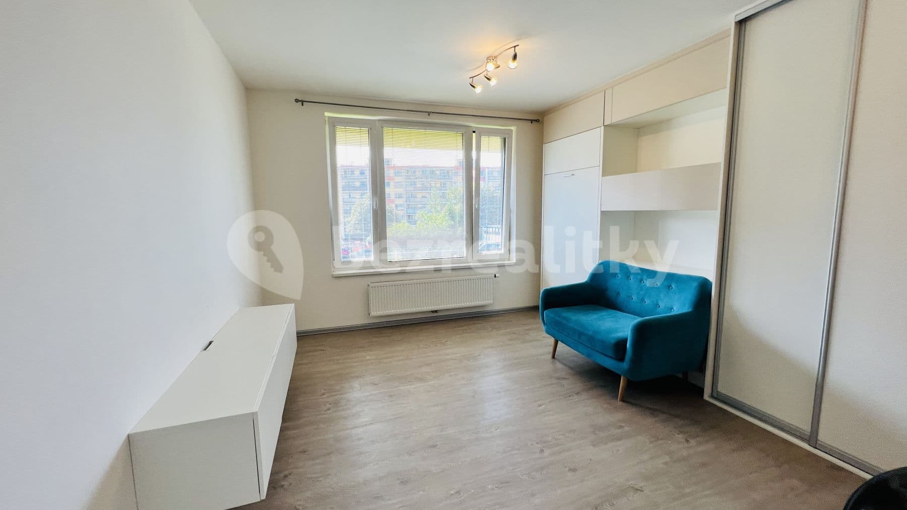 Pronájem bytu 1+kk 37 m², Pavla Beneše, Praha, Praha Pronájem bytu 1+kk 37 m², Pavla Beneše, Praha, Praha