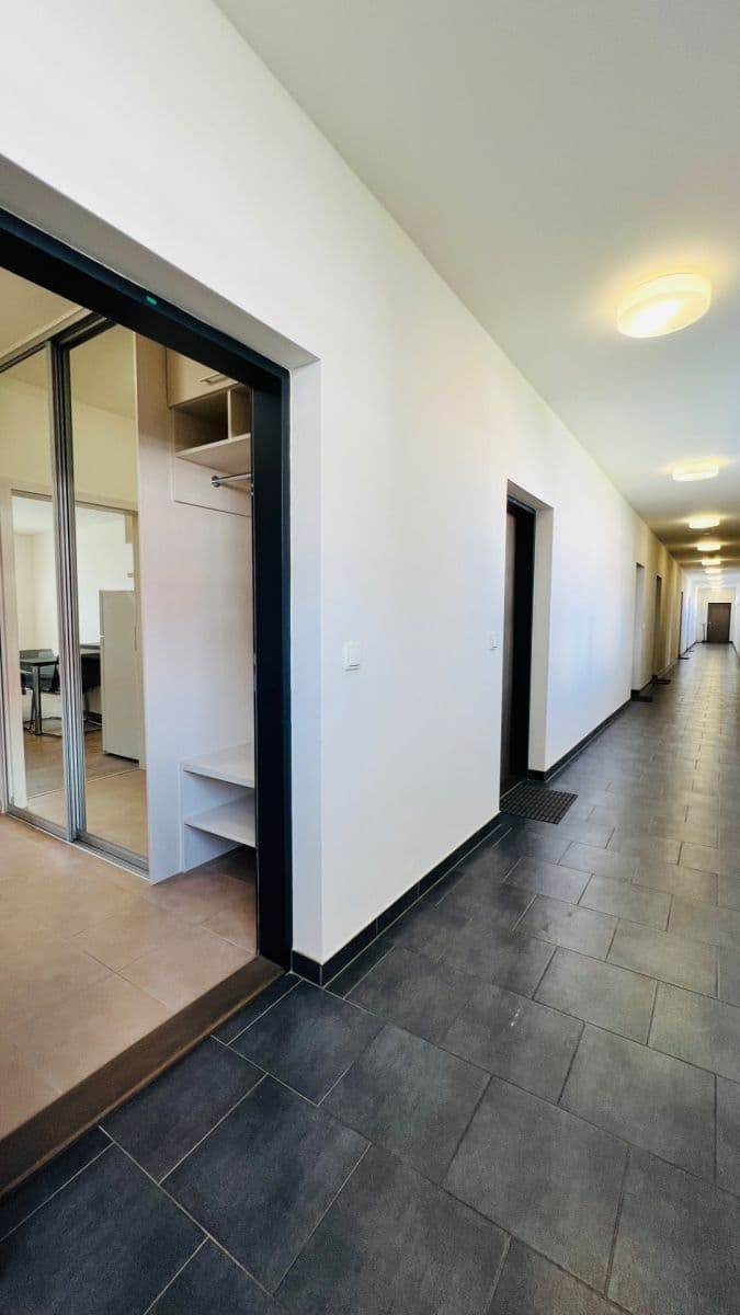 Pronájem bytu 1+kk 37 m², Pavla Beneše, Praha, Praha Pronájem bytu 1+kk 37 m², Pavla Beneše, Praha, Praha