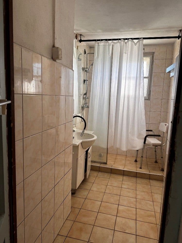 Pronájem domu 110 m², pozemek 495 m², Dolnocholupická, Praha, Praha Pronájem domu 110 m², pozemek 495 m², Dolnocholupická, Praha, Praha