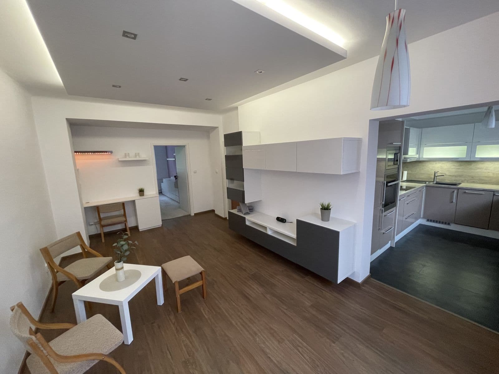 Pronájem bytu 2+1 51 m², Bělohorská, Praha, Praha Pronájem bytu 2+1 51 m², Bělohorská, Praha, Praha