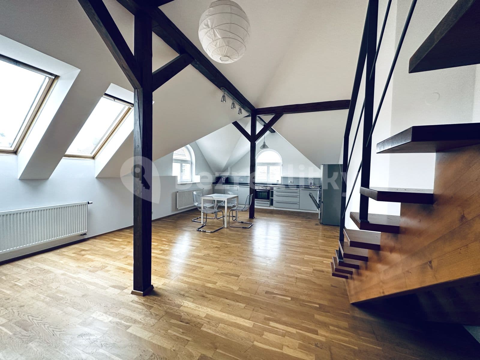 Pronájem bytu 3+kk 100 m², Nitranská, Praha, Praha Pronájem bytu 3+kk 100 m², Nitranská, Praha, Praha