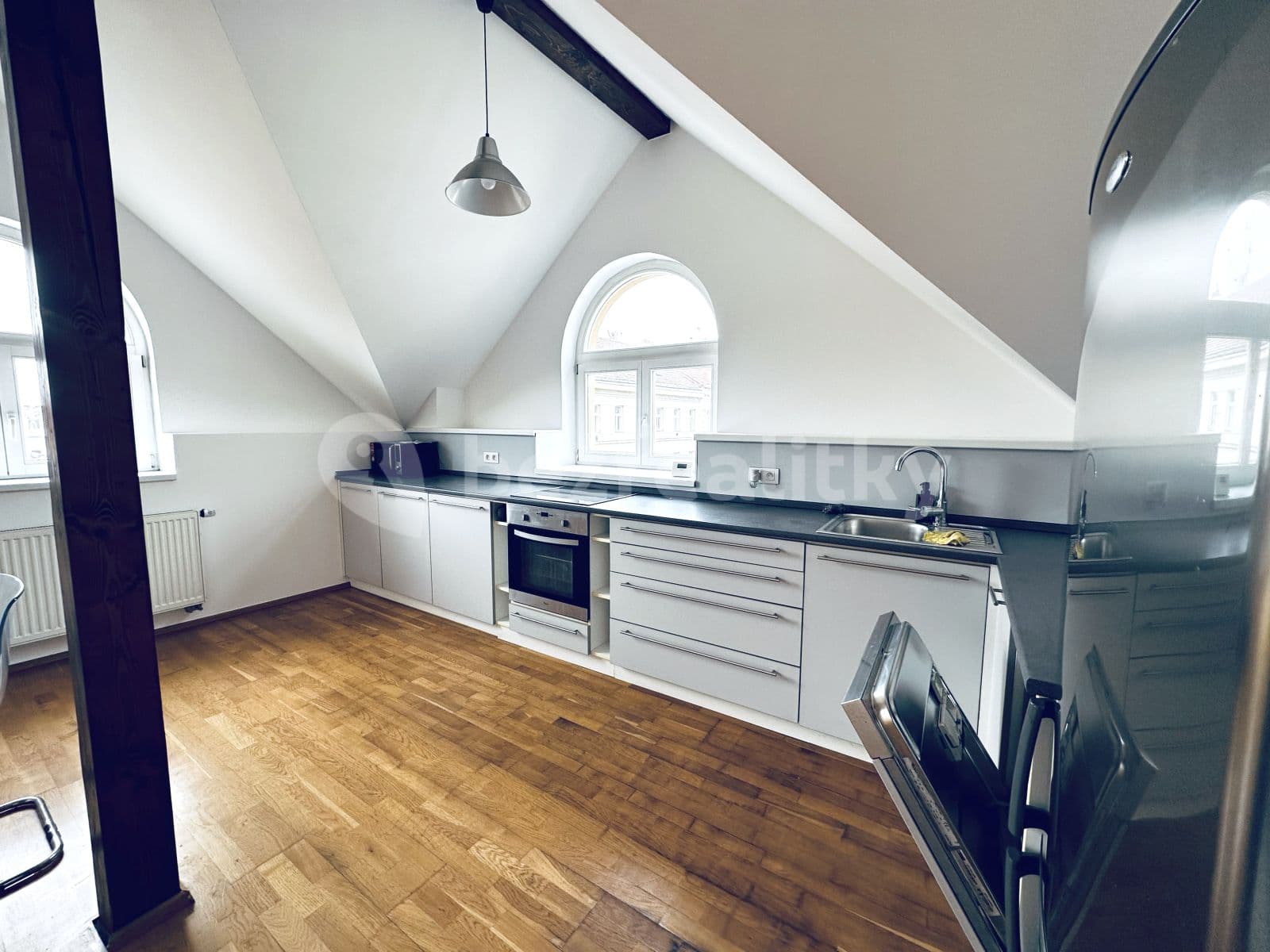 Pronájem bytu 3+kk 100 m², Nitranská, Praha, Praha Pronájem bytu 3+kk 100 m², Nitranská, Praha, Praha