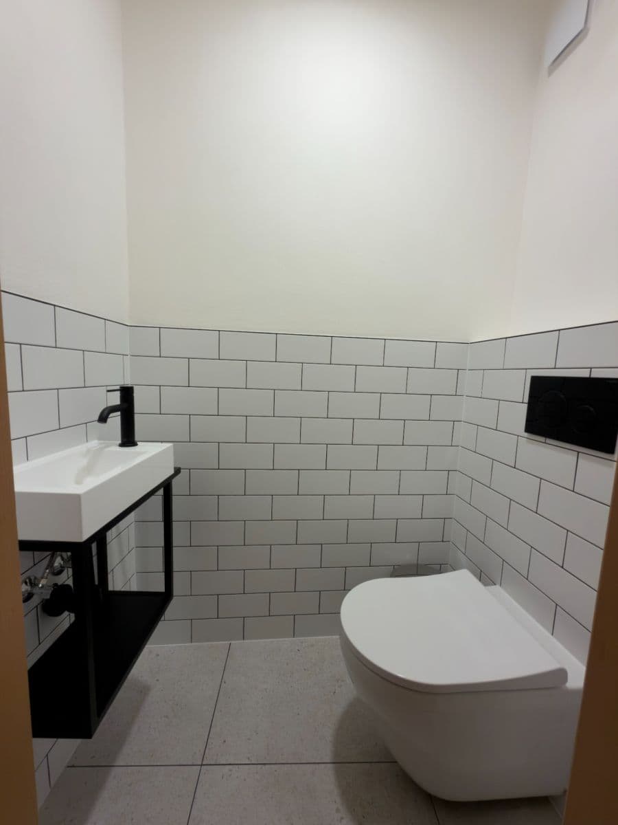 Pronájem bytu 3+kk 100 m², Nitranská, Praha, Praha Pronájem bytu 3+kk 100 m², Nitranská, Praha, Praha