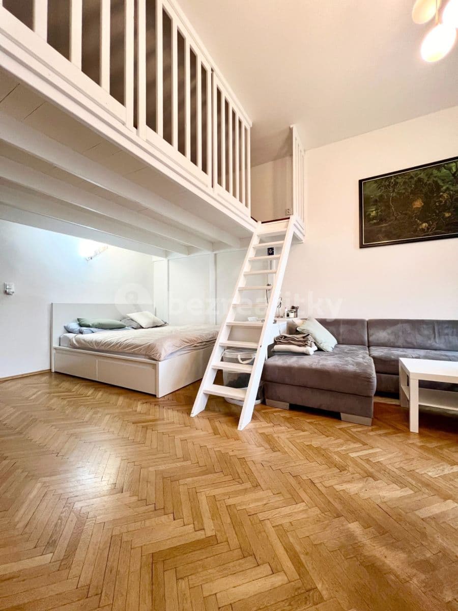 Pronájem bytu 1+kk 46 m², Haštalská, Praha, Praha Pronájem bytu 1+kk 46 m², Haštalská, Praha, Praha