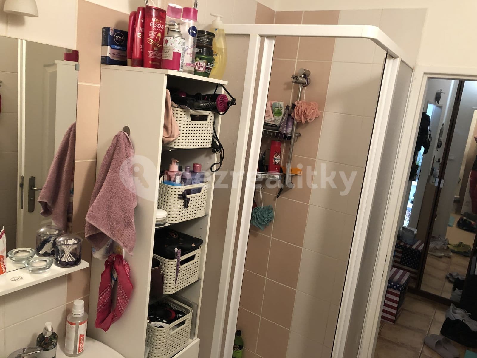 Pronájem bytu 2+kk 42 m², Grafická, Praha, Praha Pronájem bytu 2+kk 42 m², Grafická, Praha, Praha