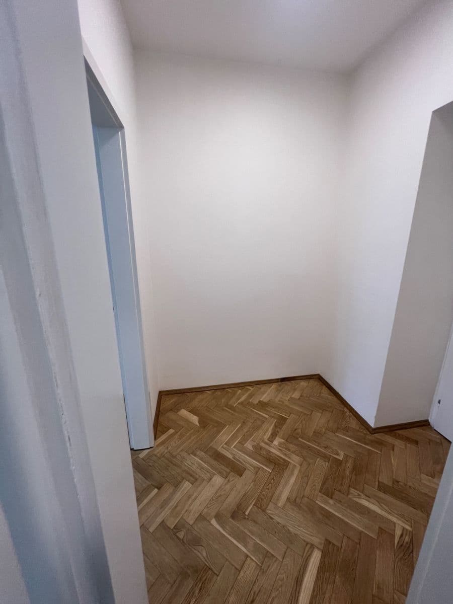 Pronájem bytu 2+kk 40 m², Dalimilova, Praha, Praha Pronájem bytu 2+kk 40 m², Dalimilova, Praha, Praha