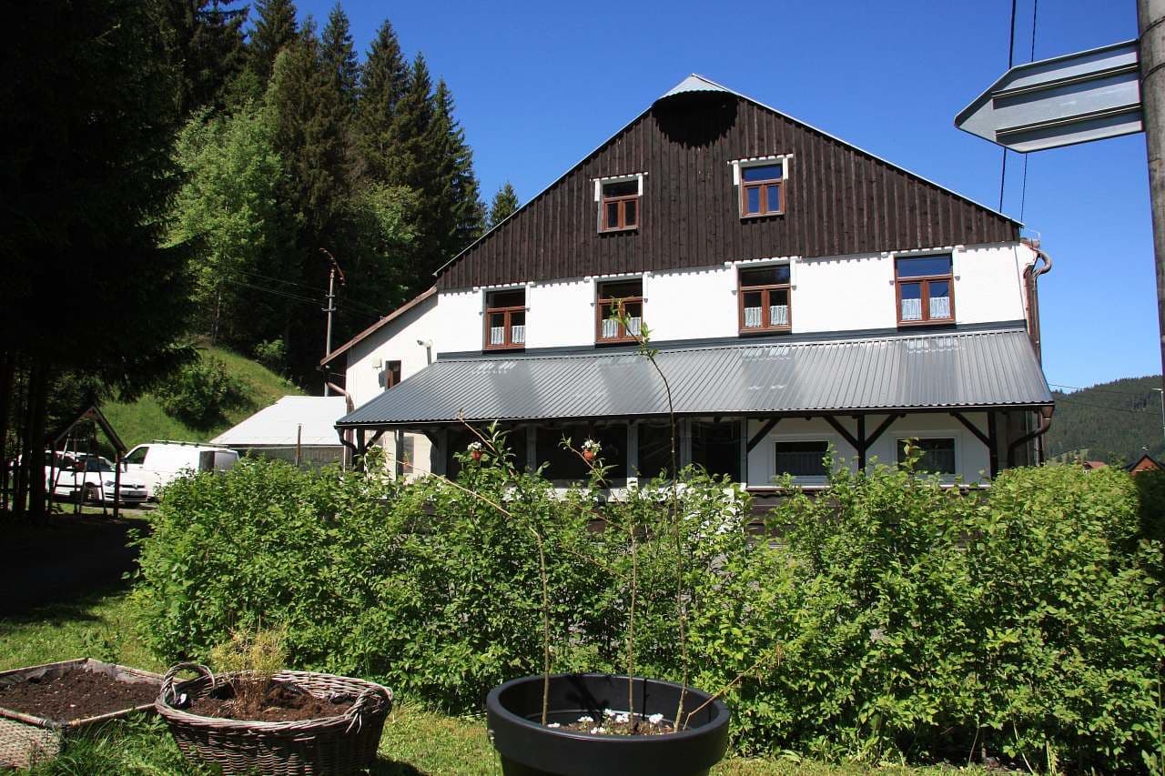 Pronájem chaty, chalupy, Velké Karlovice, Zlínský kraj Pronájem chaty, chalupy, Velké Karlovice, Zlínský kraj