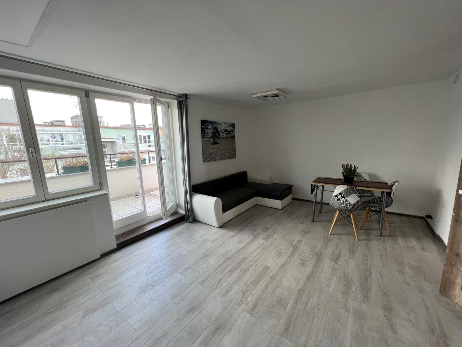 Pronájem bytu 2+kk 56 m², Sdružení, Praha, Praha Pronájem bytu 2+kk 56 m², Sdružení, Praha, Praha