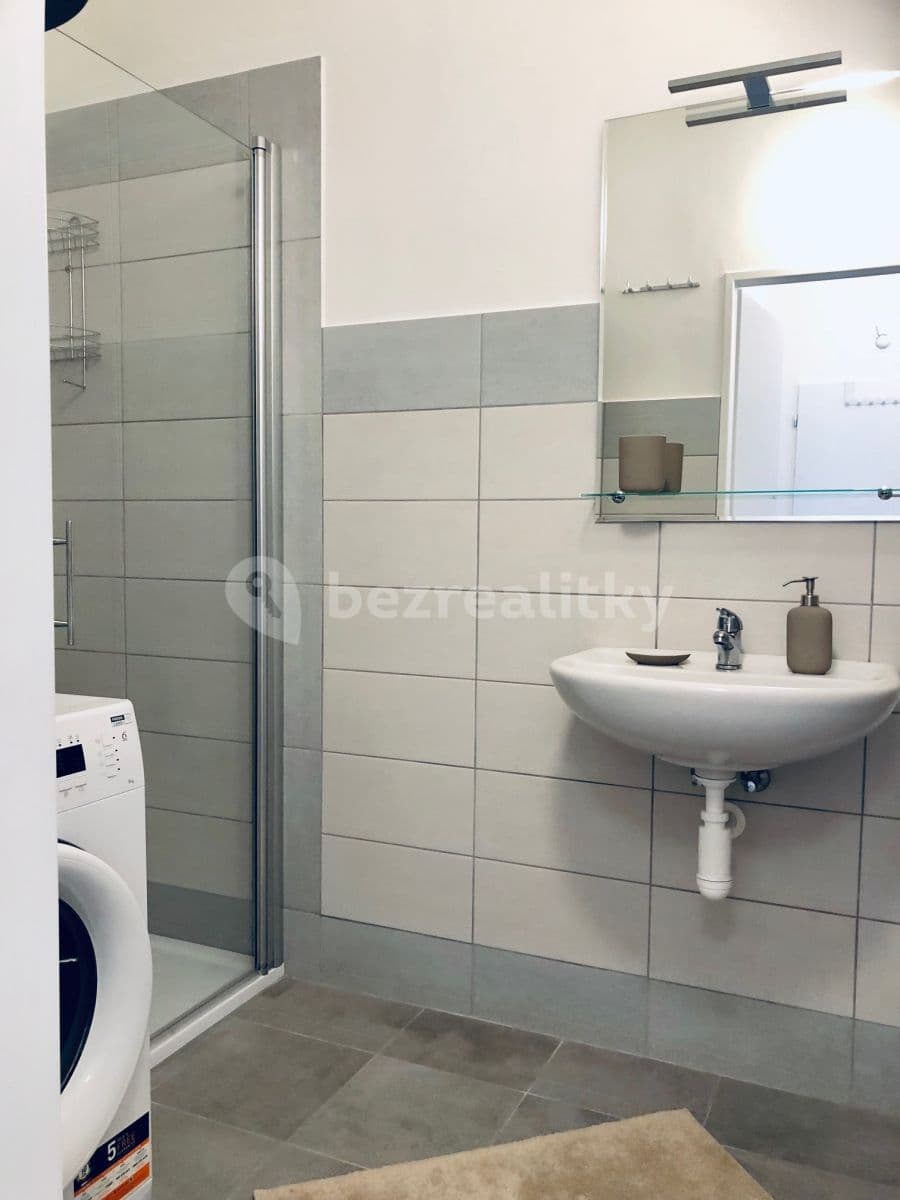 Pronájem bytu 1+kk 30 m², Kloboučnická, Praha, Praha Pronájem bytu 1+kk 30 m², Kloboučnická, Praha, Praha
