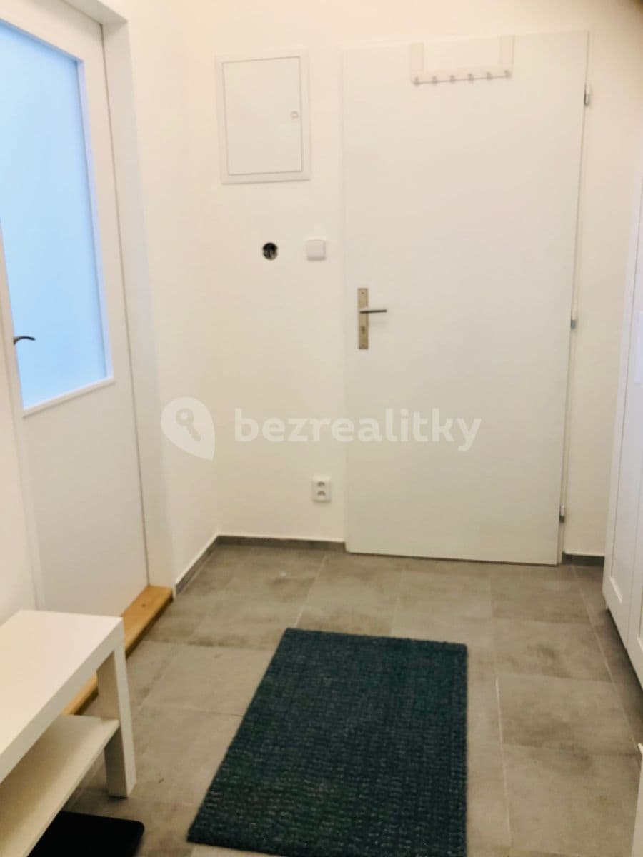 Pronájem bytu 1+kk 30 m², Kloboučnická, Praha, Praha Pronájem bytu 1+kk 30 m², Kloboučnická, Praha, Praha