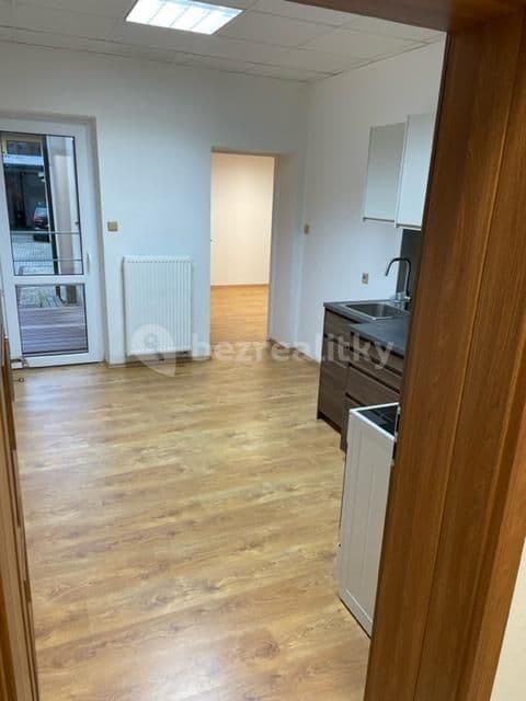 Pronájem bytu 3+1 98 m², Pavlovická, Olomouc, Olomoucký kraj Pronájem bytu 3+1 98 m², Pavlovická, Olomouc, Olomoucký kraj