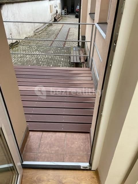 Pronájem bytu 3+1 98 m², Pavlovická, Olomouc, Olomoucký kraj Pronájem bytu 3+1 98 m², Pavlovická, Olomouc, Olomoucký kraj