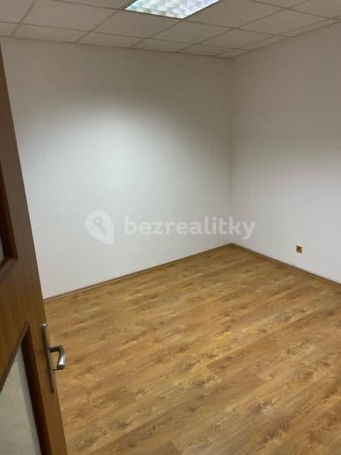 Pronájem bytu 3+1 98 m², Pavlovická, Olomouc, Olomoucký kraj Pronájem bytu 3+1 98 m², Pavlovická, Olomouc, Olomoucký kraj