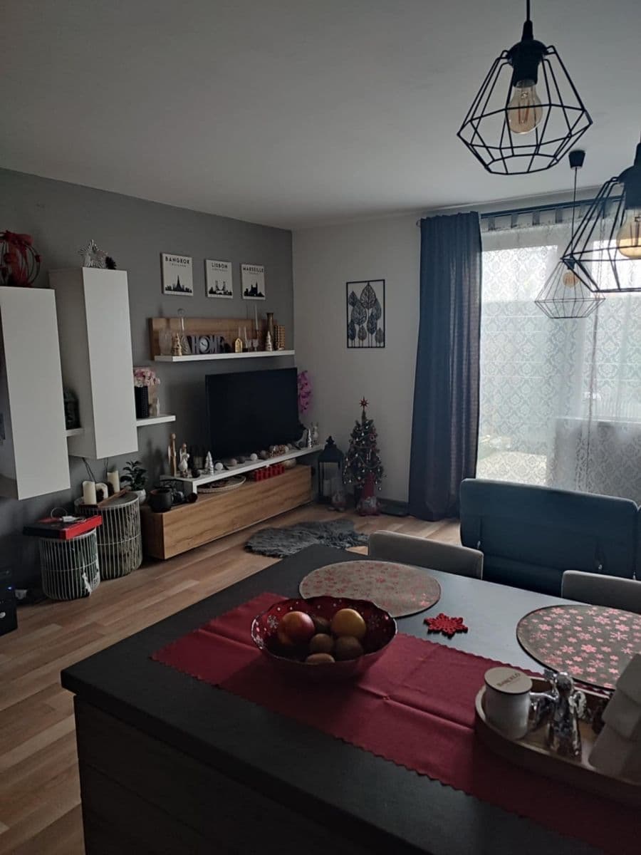 Prodej bytu 2+kk 53 m², Chýně, Středočeský kraj Prodej bytu 2+kk 53 m², Chýně, Středočeský kraj