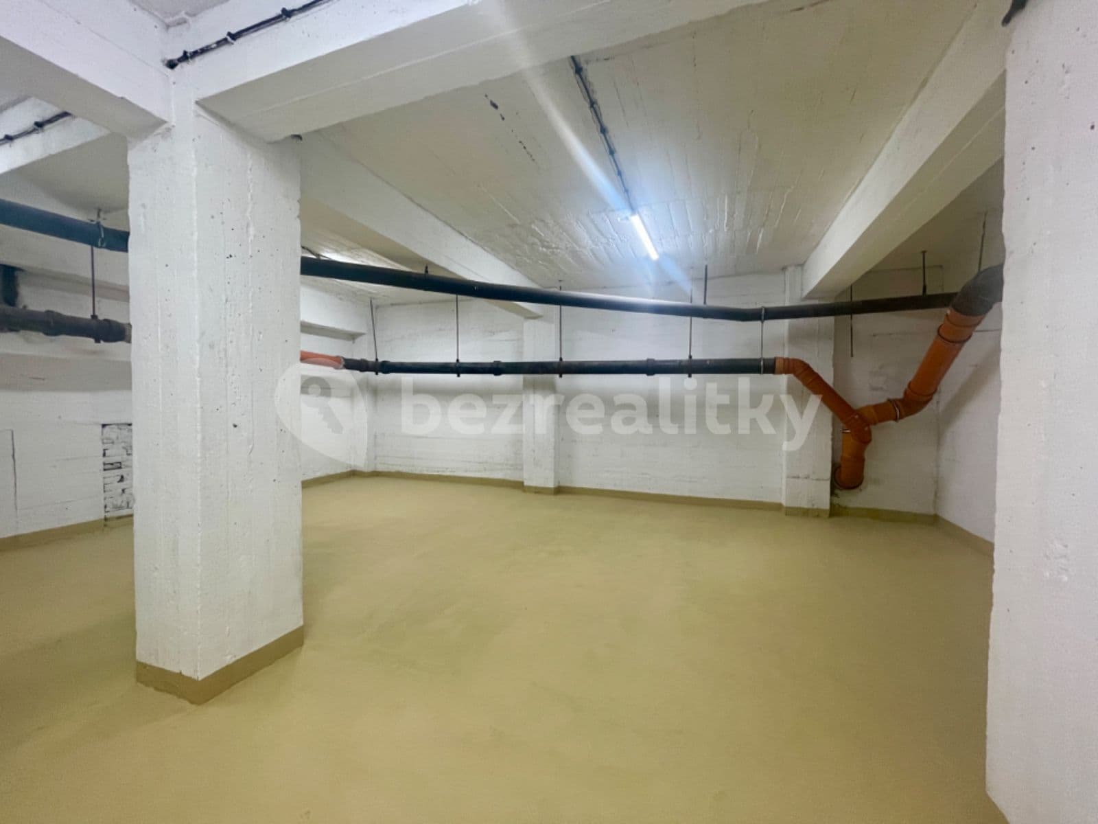 Pronájem nebytového prostoru 45 m², Za Hládkovem, Praha, Praha Pronájem nebytového prostoru 45 m², Za Hládkovem, Praha, Praha