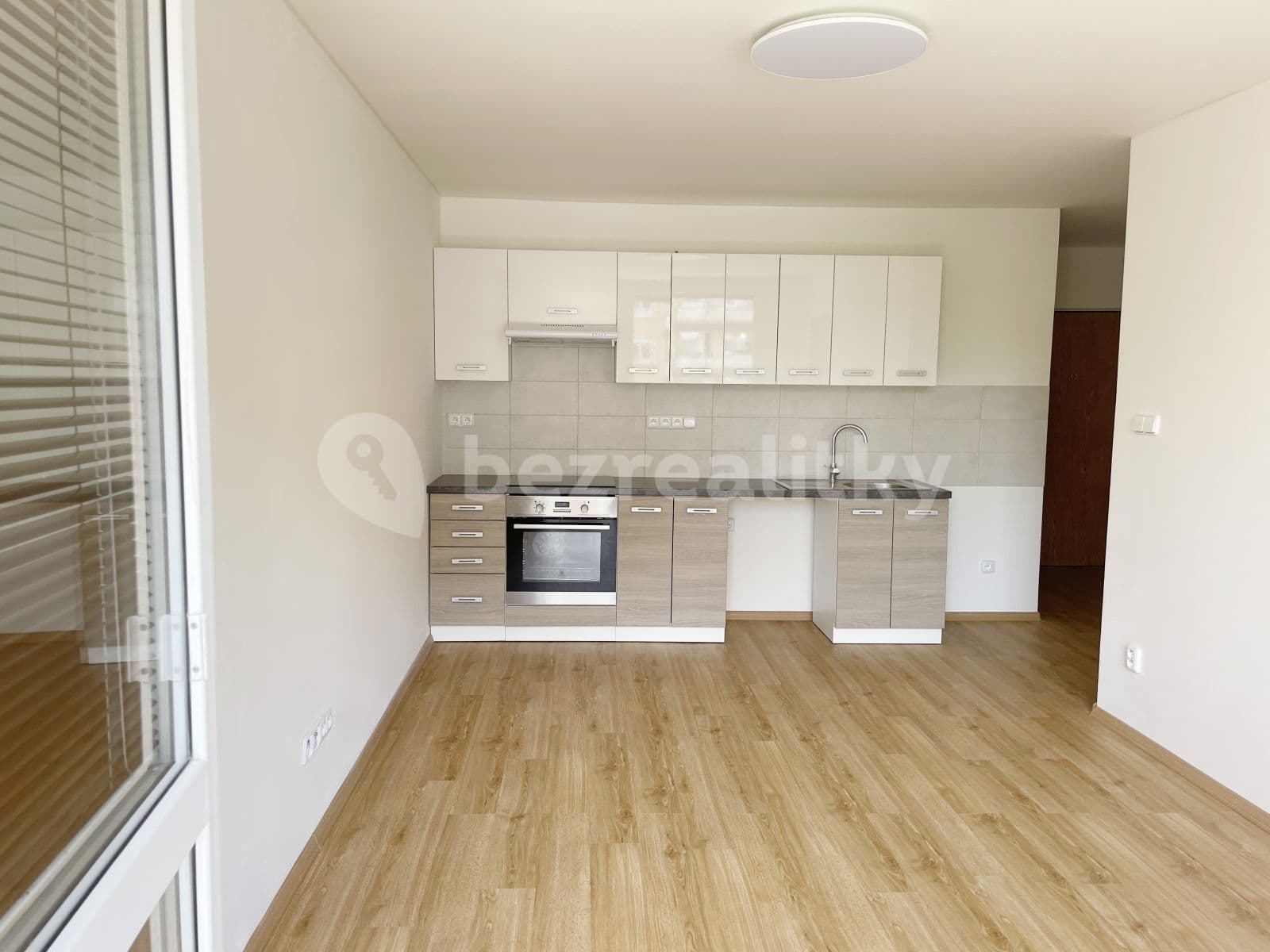 Pronájem bytu 2+kk 40 m², Bělehradská, Most, Ústecký kraj Pronájem bytu 2+kk 40 m², Bělehradská, Most, Ústecký kraj