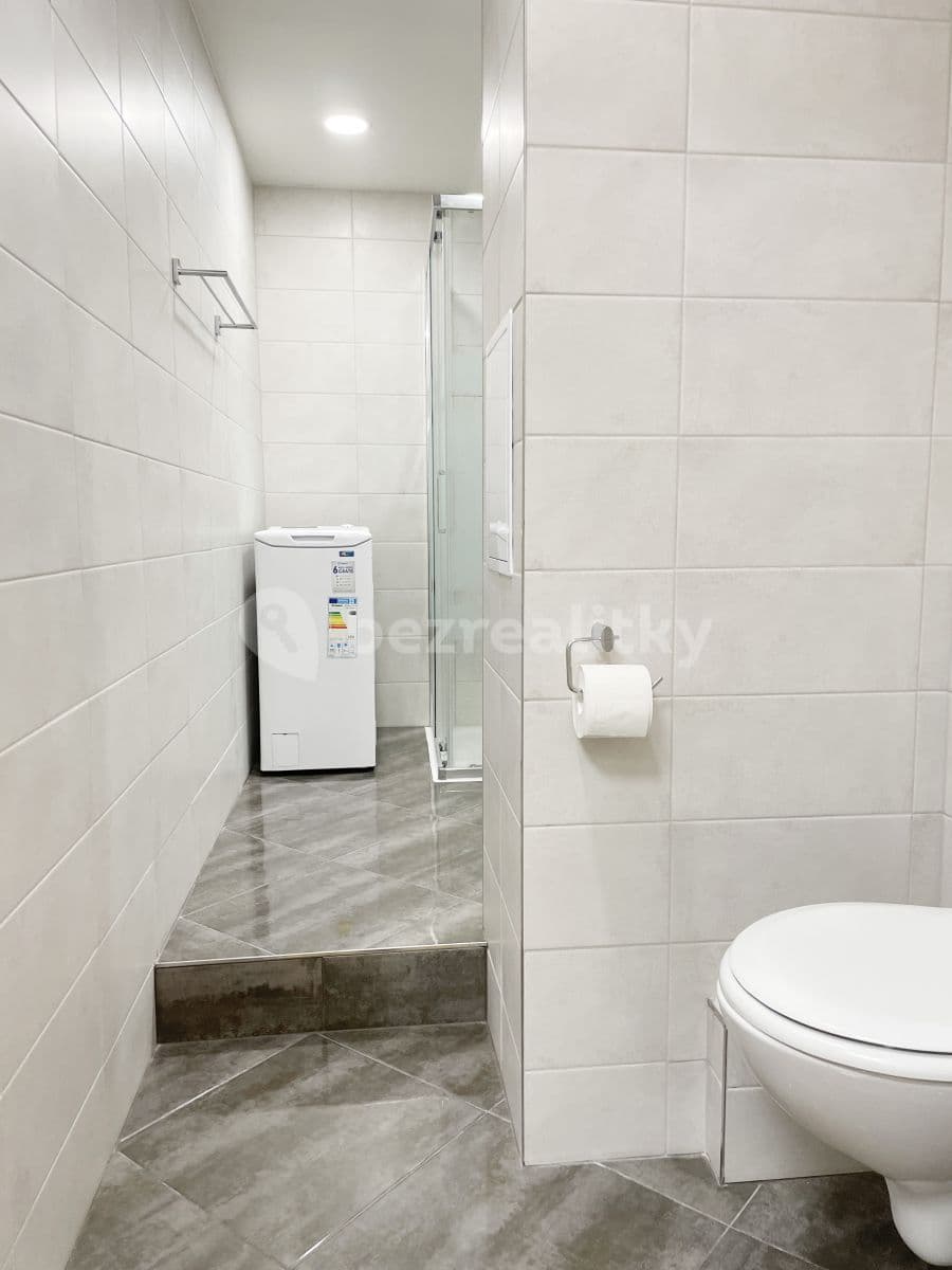 Pronájem bytu 2+kk 40 m², Bělehradská, Most, Ústecký kraj Pronájem bytu 2+kk 40 m², Bělehradská, Most, Ústecký kraj
