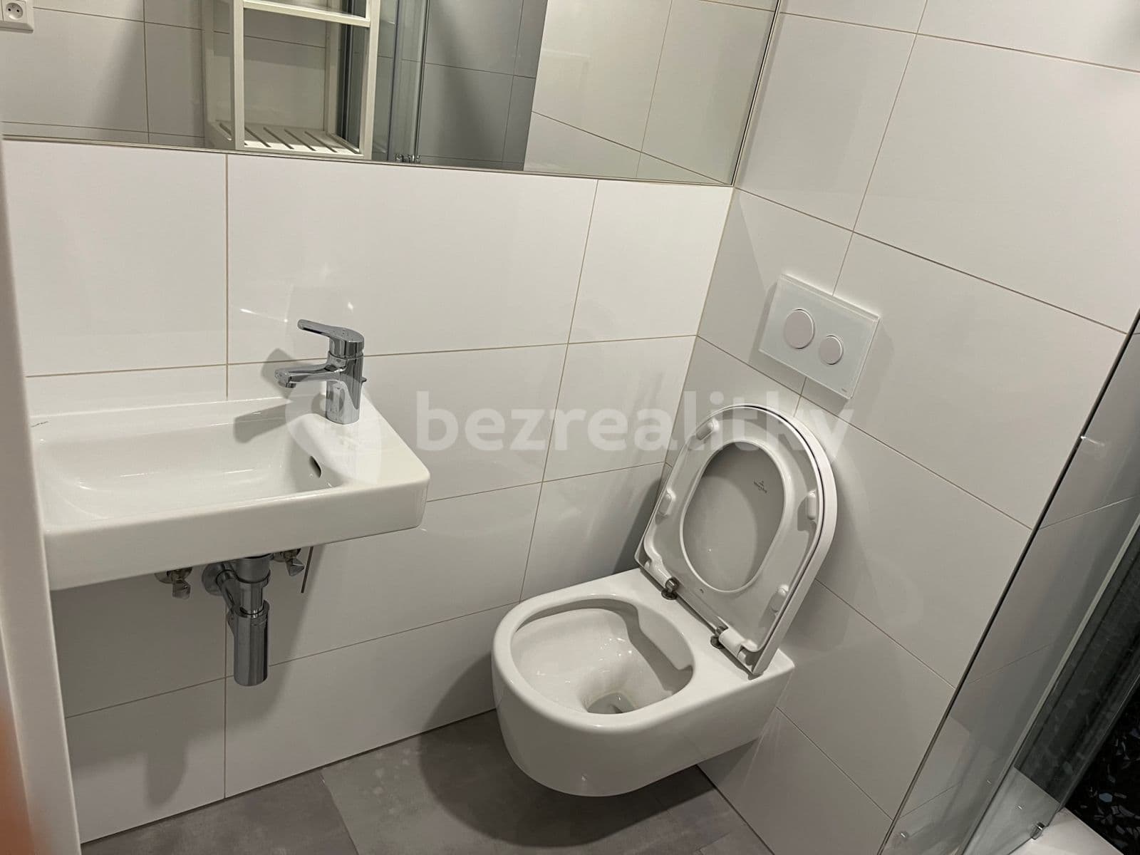 Pronájem bytu 1+kk 31 m², Rubešova, Praha, Praha Pronájem bytu 1+kk 31 m², Rubešova, Praha, Praha
