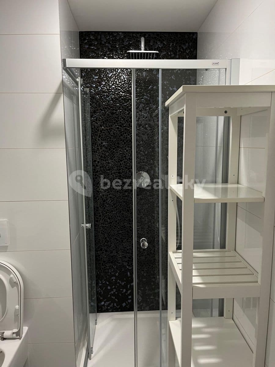 Pronájem bytu 1+kk 31 m², Rubešova, Praha, Praha Pronájem bytu 1+kk 31 m², Rubešova, Praha, Praha