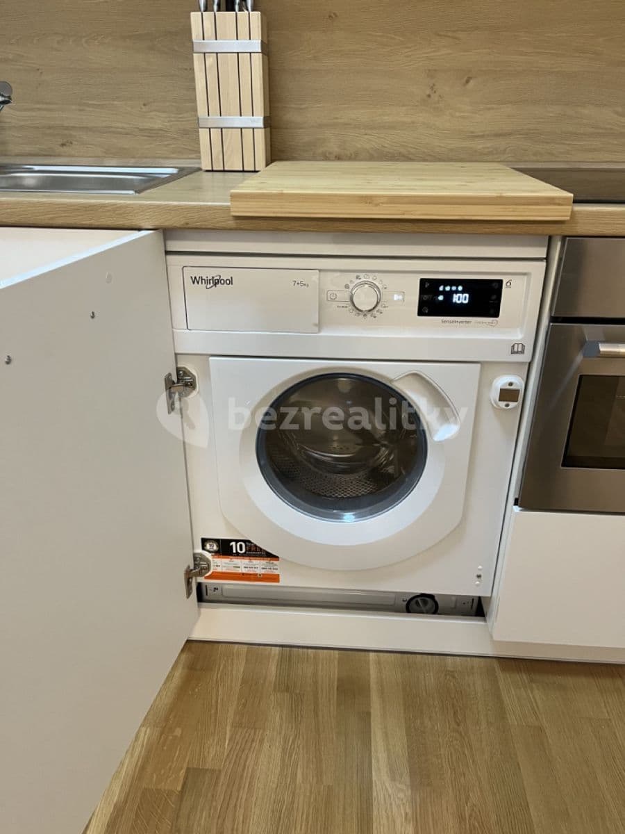 Pronájem bytu 1+kk 31 m², Rubešova, Praha, Praha Pronájem bytu 1+kk 31 m², Rubešova, Praha, Praha