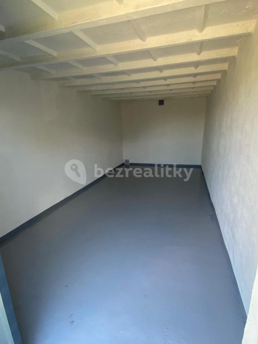 Prodej garáže • 24 m² bez realitky