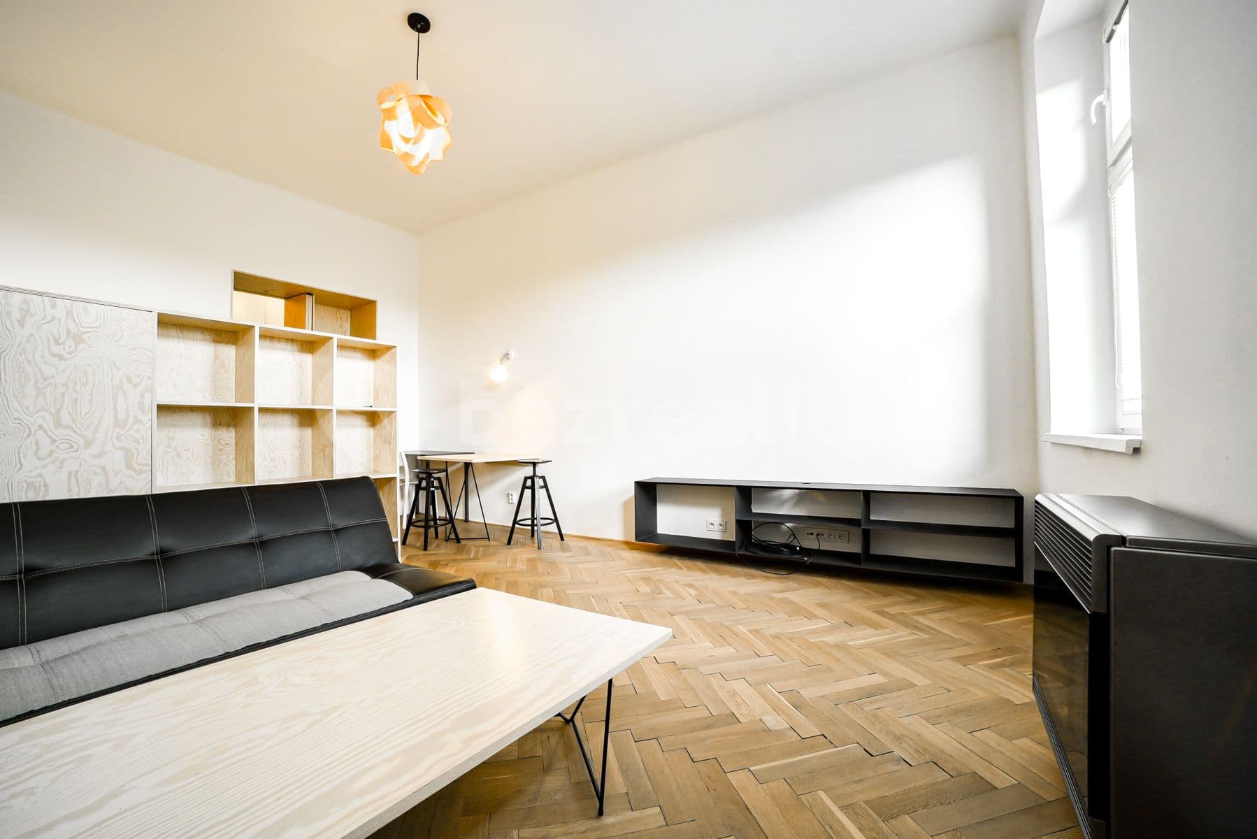 Pronájem bytu 1+1 37 m², Bubenská, Praha, Praha Pronájem bytu 1+1 37 m², Bubenská, Praha, Praha