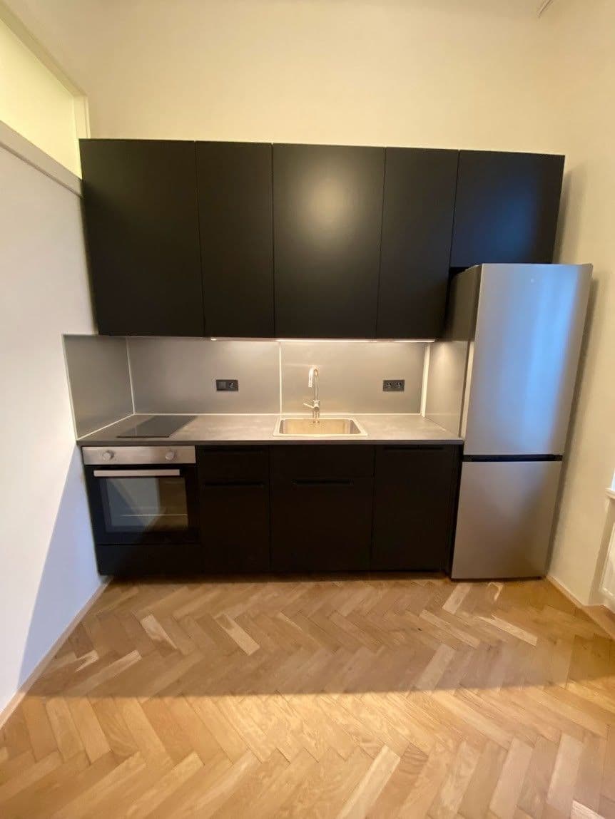 Pronájem bytu 2+kk 45 m², Na Bělidle, Praha, Praha Pronájem bytu 2+kk 45 m², Na Bělidle, Praha, Praha