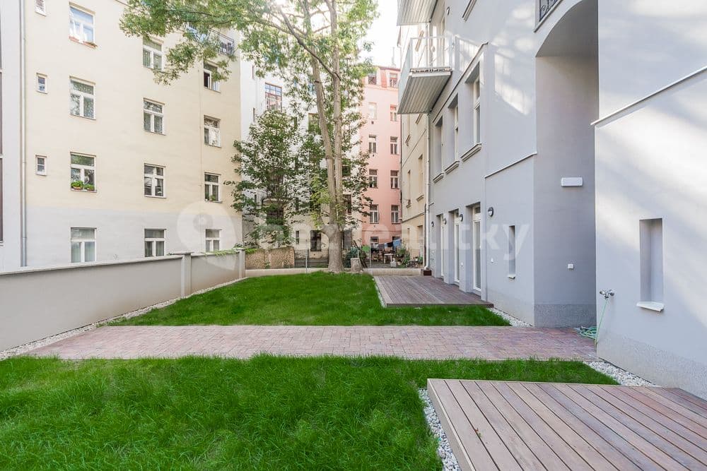 Pronájem bytu 2+kk 49 m², Charkovská, Praha, Praha Pronájem bytu 2+kk 49 m², Charkovská, Praha, Praha