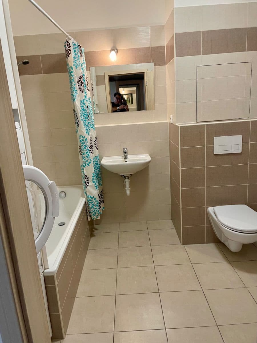 Prodej bytu 2+kk 49 m², Edvarda Beneše, Olomouc, Olomoucký kraj Prodej bytu 2+kk 49 m², Edvarda Beneše, Olomouc, Olomoucký kraj