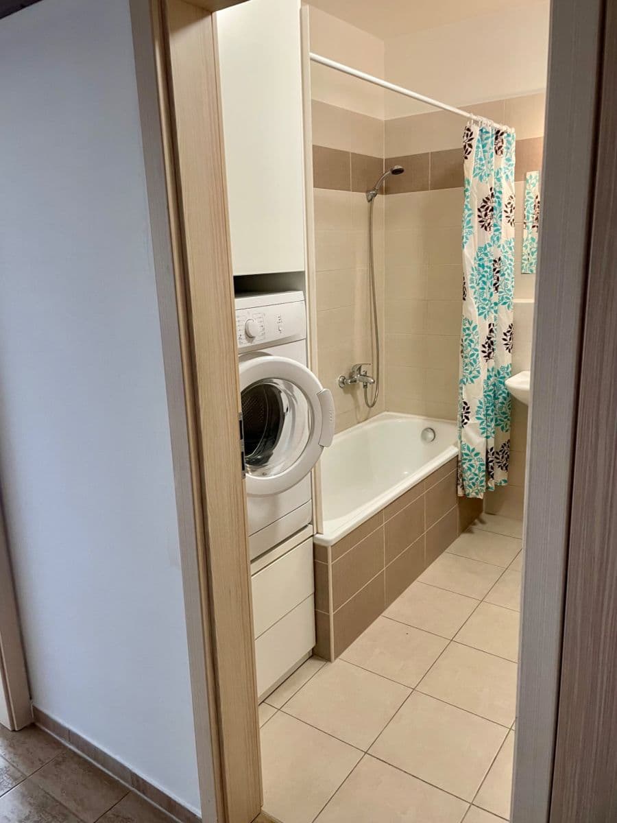 Prodej bytu 2+kk 49 m², Edvarda Beneše, Olomouc, Olomoucký kraj Prodej bytu 2+kk 49 m², Edvarda Beneše, Olomouc, Olomoucký kraj
