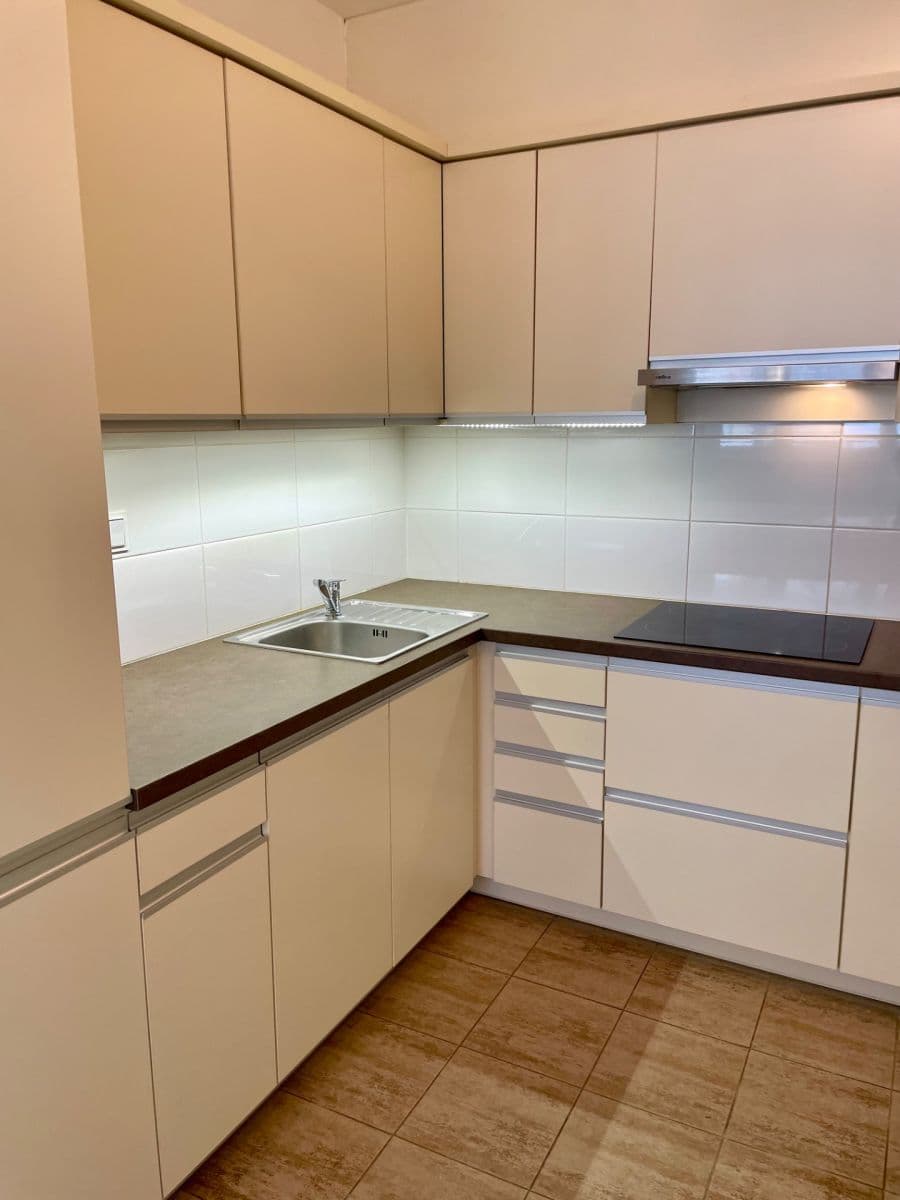 Prodej bytu 2+kk 49 m², Edvarda Beneše, Olomouc, Olomoucký kraj Prodej bytu 2+kk 49 m², Edvarda Beneše, Olomouc, Olomoucký kraj