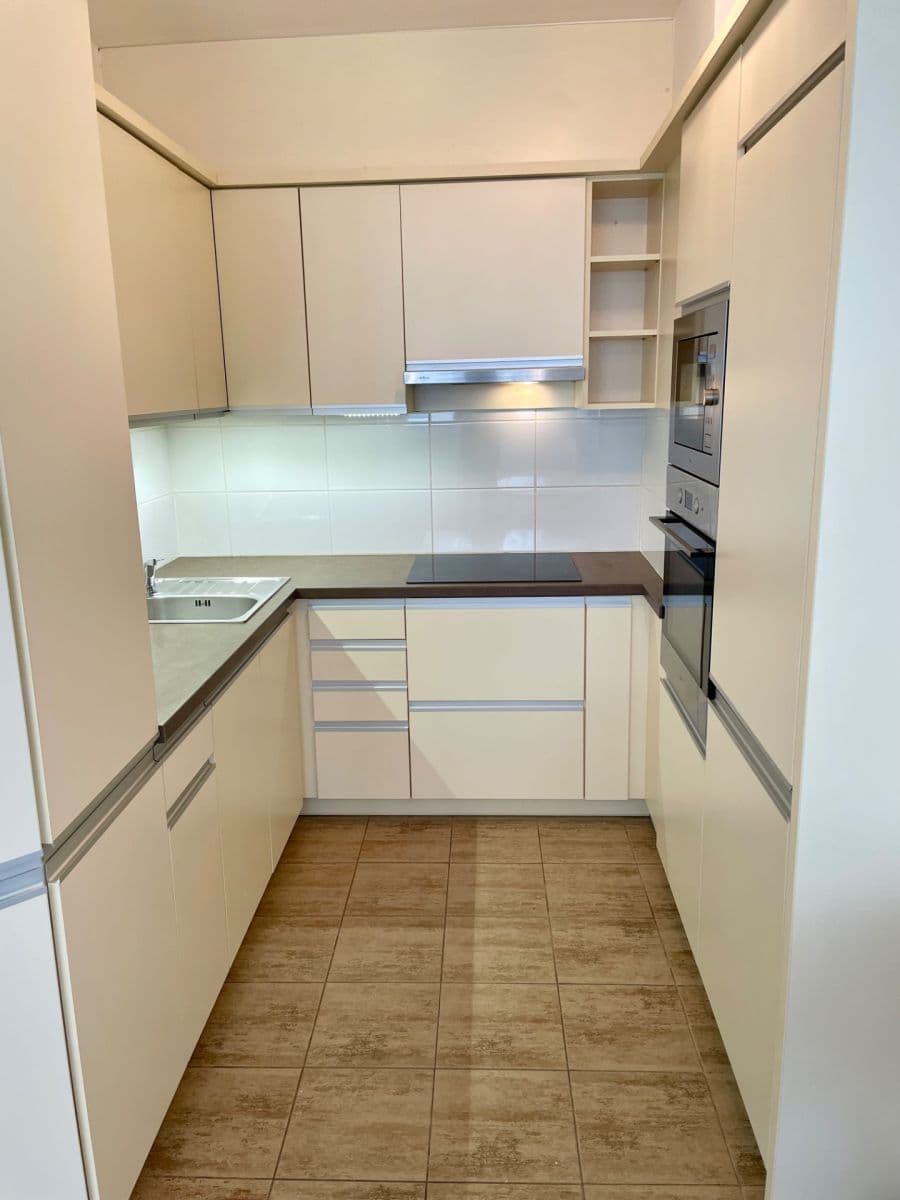 Prodej bytu 2+kk 49 m², Edvarda Beneše, Olomouc, Olomoucký kraj Prodej bytu 2+kk 49 m², Edvarda Beneše, Olomouc, Olomoucký kraj