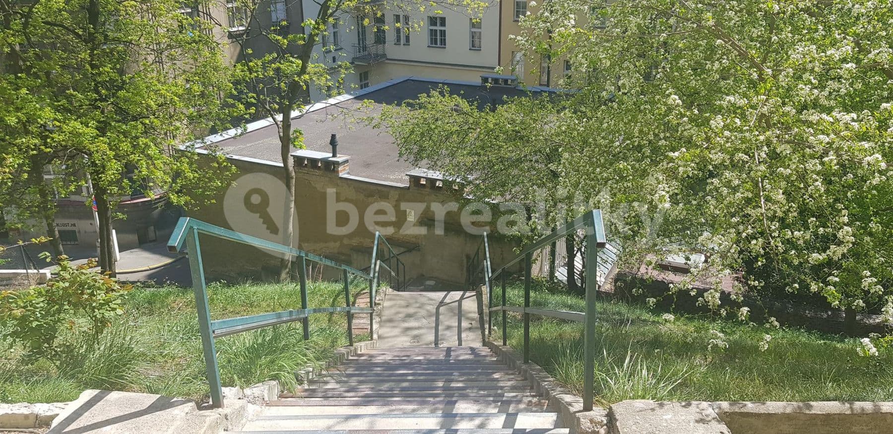 Pronájem bytu 1+kk 25 m², Pod Zvonařkou, Praha, Praha Pronájem bytu 1+kk 25 m², Pod Zvonařkou, Praha, Praha