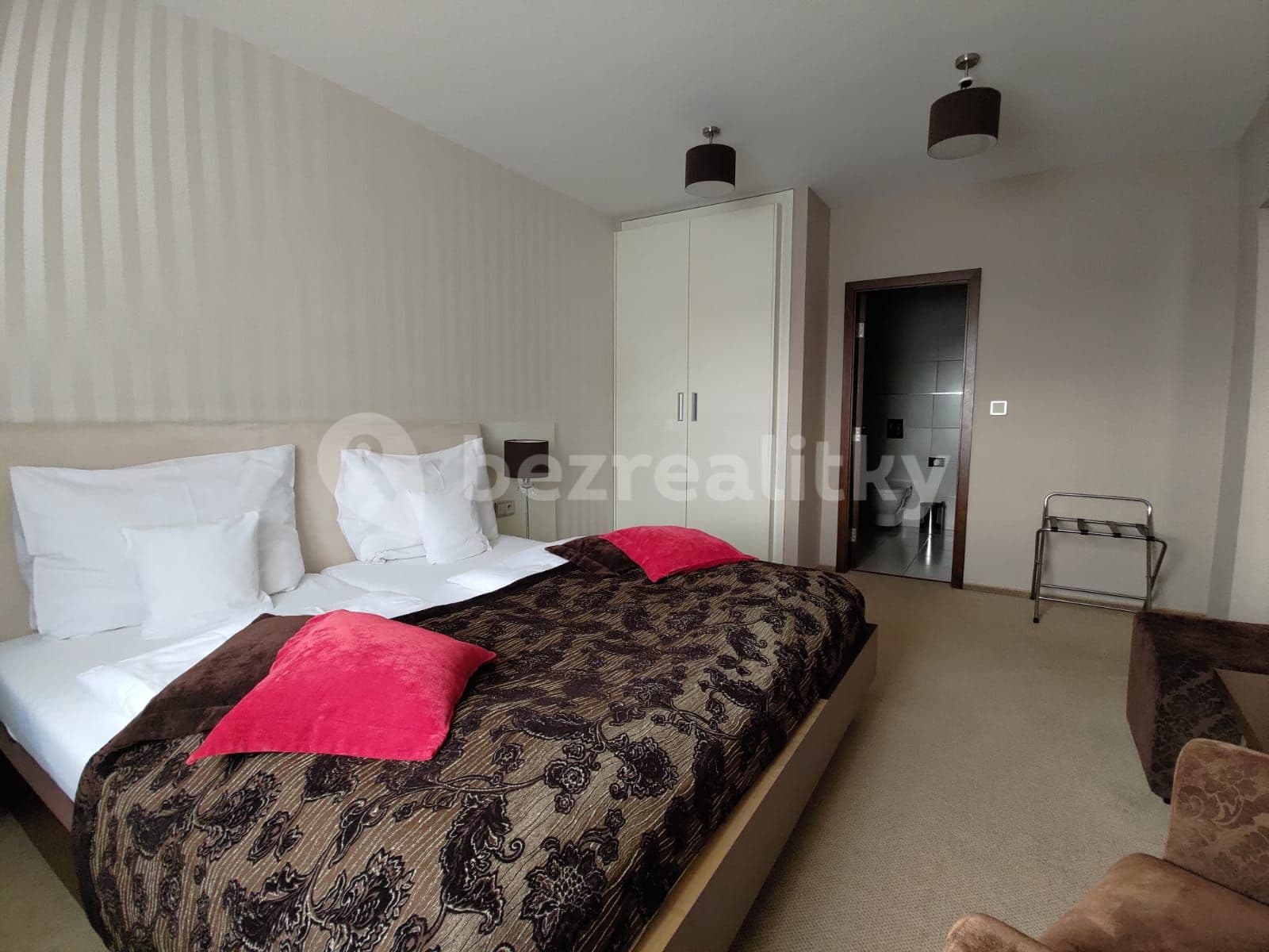 Pronájem bytu 3+kk 78 m², U Borského parku, Plzeň, Plzeňský kraj Pronájem bytu 3+kk 78 m², U Borského parku, Plzeň, Plzeňský kraj