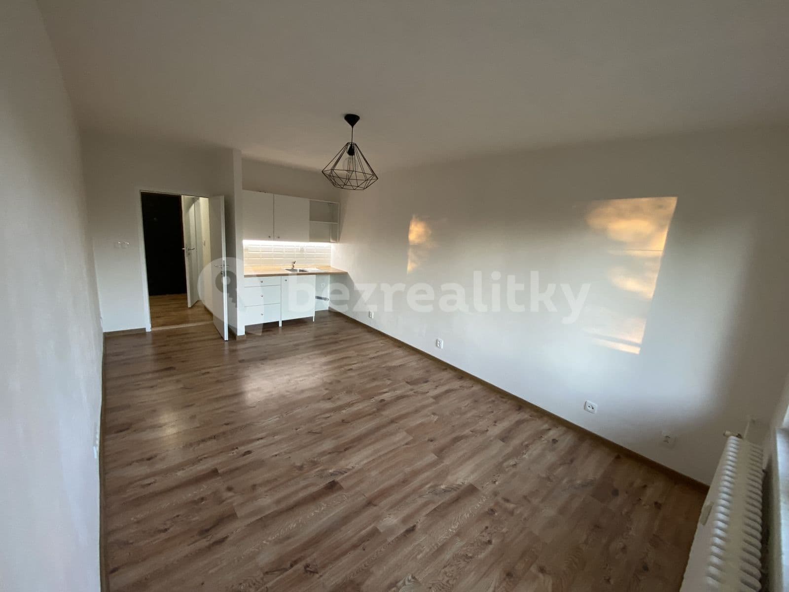 Pronájem bytu 1+kk 32 m², Hornopolní, Ostrava, Moravskoslezský kraj Pronájem bytu 1+kk 32 m², Hornopolní, Ostrava, Moravskoslezský kraj