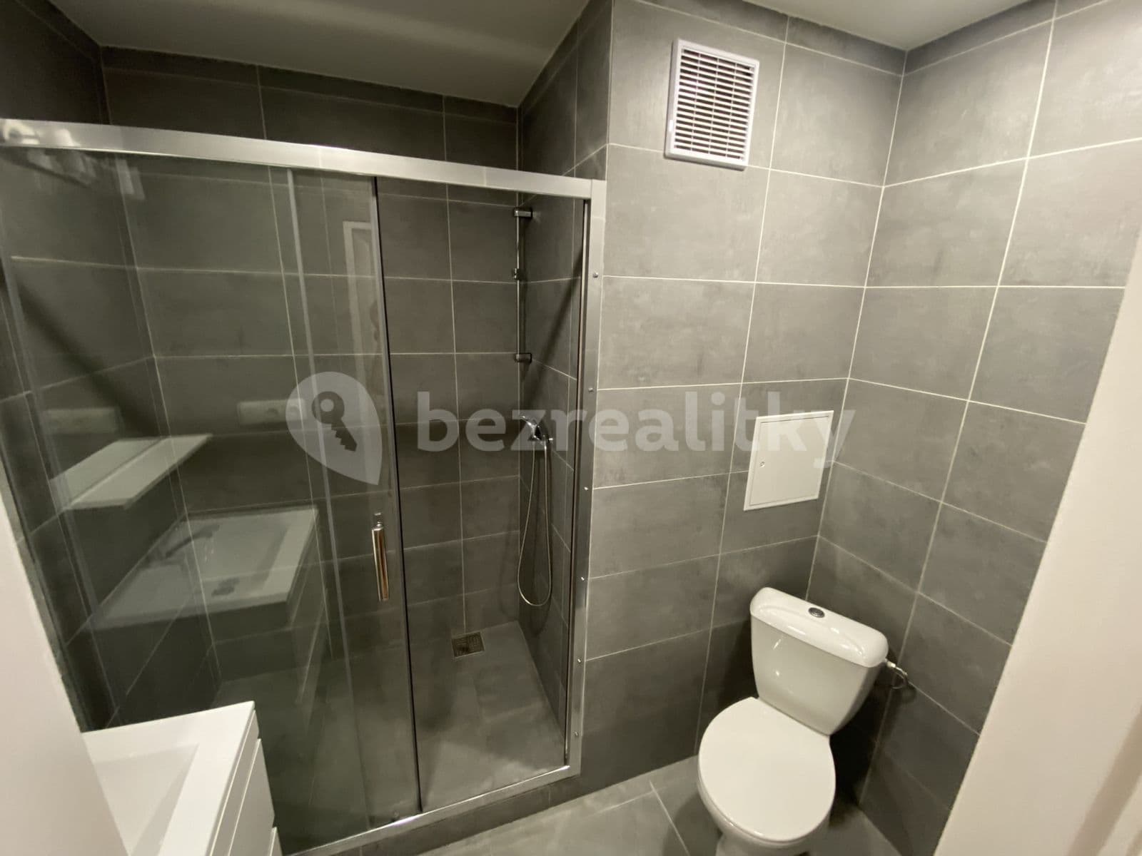 Pronájem bytu 1+kk 32 m², Hornopolní, Ostrava, Moravskoslezský kraj Pronájem bytu 1+kk 32 m², Hornopolní, Ostrava, Moravskoslezský kraj