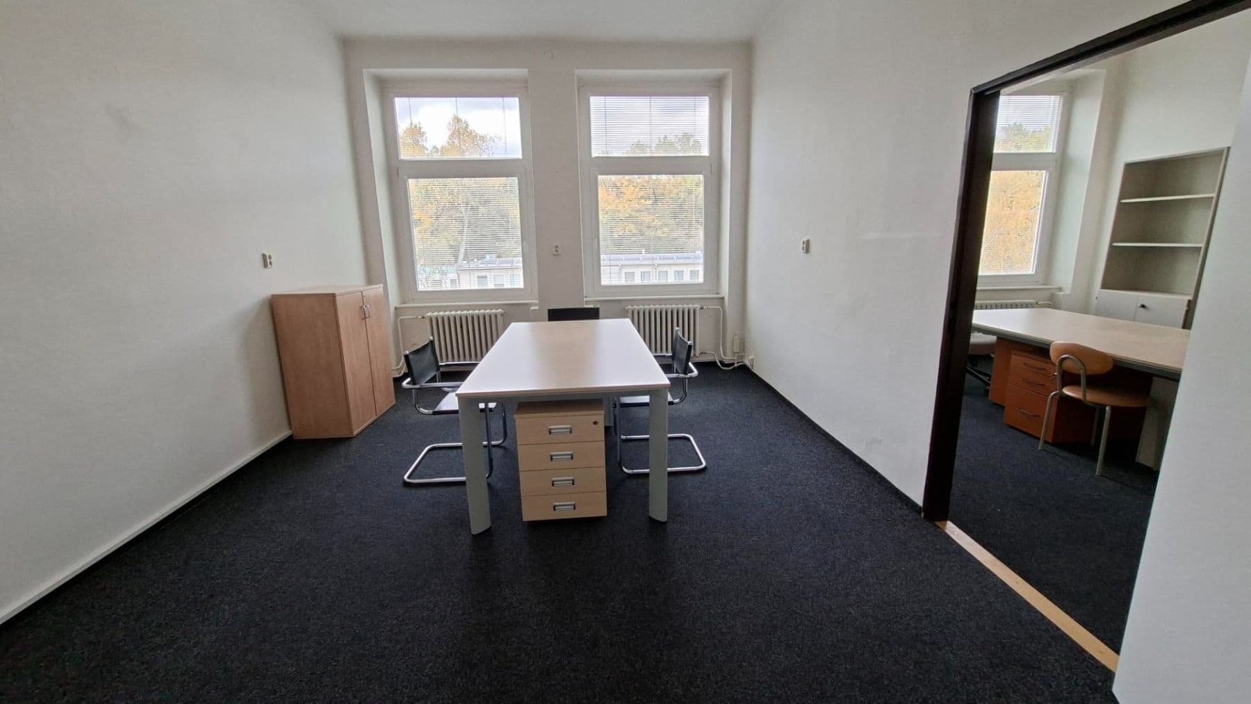 Pronájem kanceláře 24 m², Podnikatelská, Praha, Praha Pronájem kanceláře 24 m², Podnikatelská, Praha, Praha