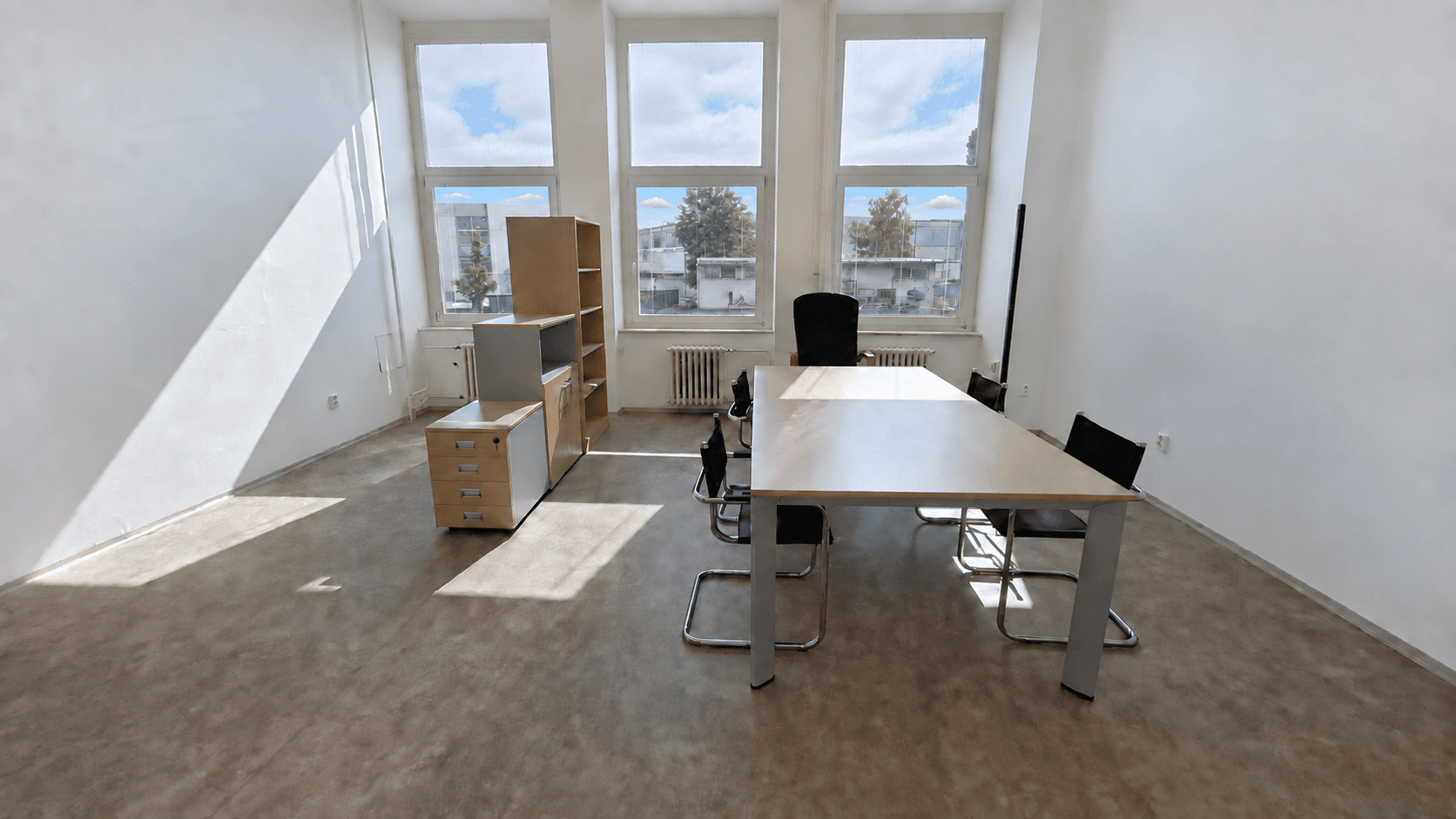 Pronájem kanceláře 18 m², Podnikatelská, Praha, Praha Pronájem kanceláře 18 m², Podnikatelská, Praha, Praha