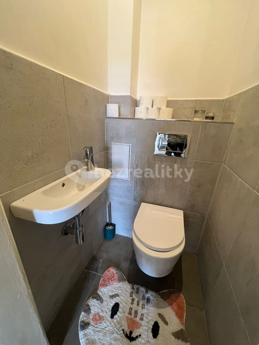 Pronájem bytu 1+1 40 m², Na Výtoni, Praha, Praha Pronájem bytu 1+1 40 m², Na Výtoni, Praha, Praha