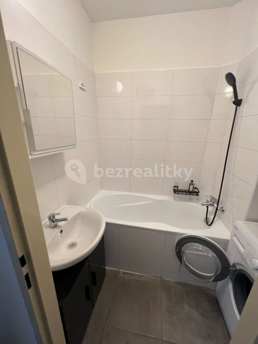 Pronájem bytu 1+1 40 m², Na Výtoni, Praha, Praha Pronájem bytu 1+1 40 m², Na Výtoni, Praha, Praha