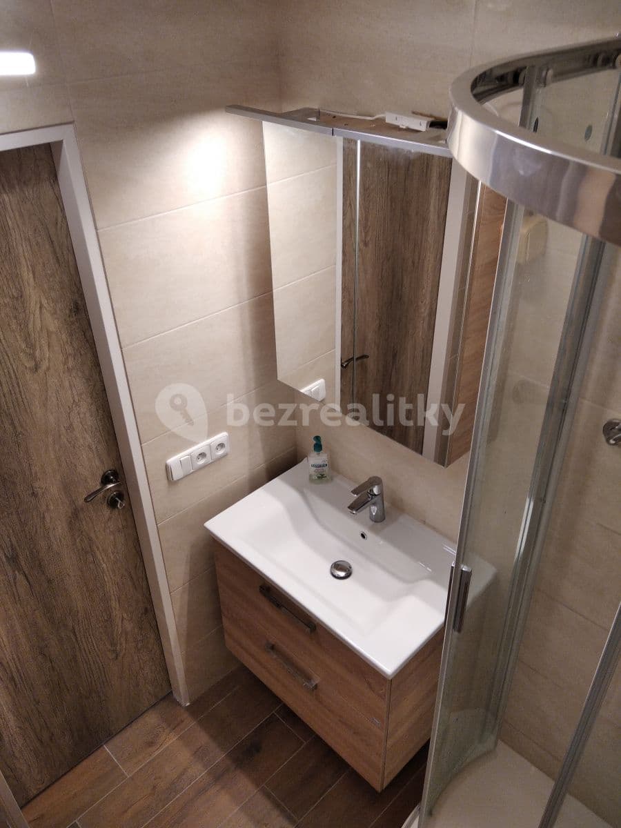 Pronájem bytu 2+kk 46 m², Ukrajinská, Brno, Jihomoravský kraj Pronájem bytu 2+kk 46 m², Ukrajinská, Brno, Jihomoravský kraj