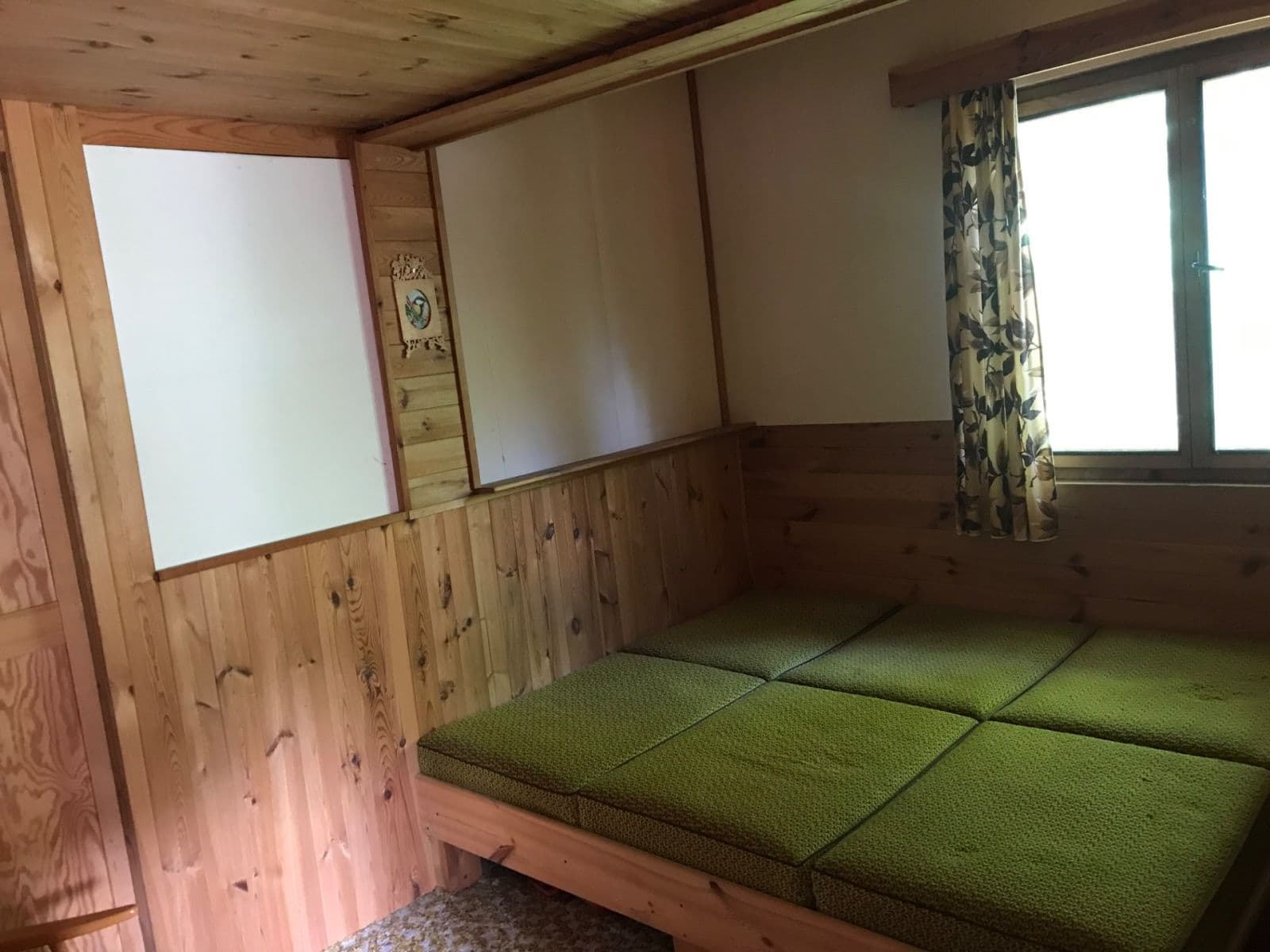 Prodej chaty, chalupy 100 m², pozemek 1.000 m², Černé Voděrady, Středočeský kraj Prodej chaty, chalupy 100 m², pozemek 1.000 m², Černé Voděrady, Středočeský kraj