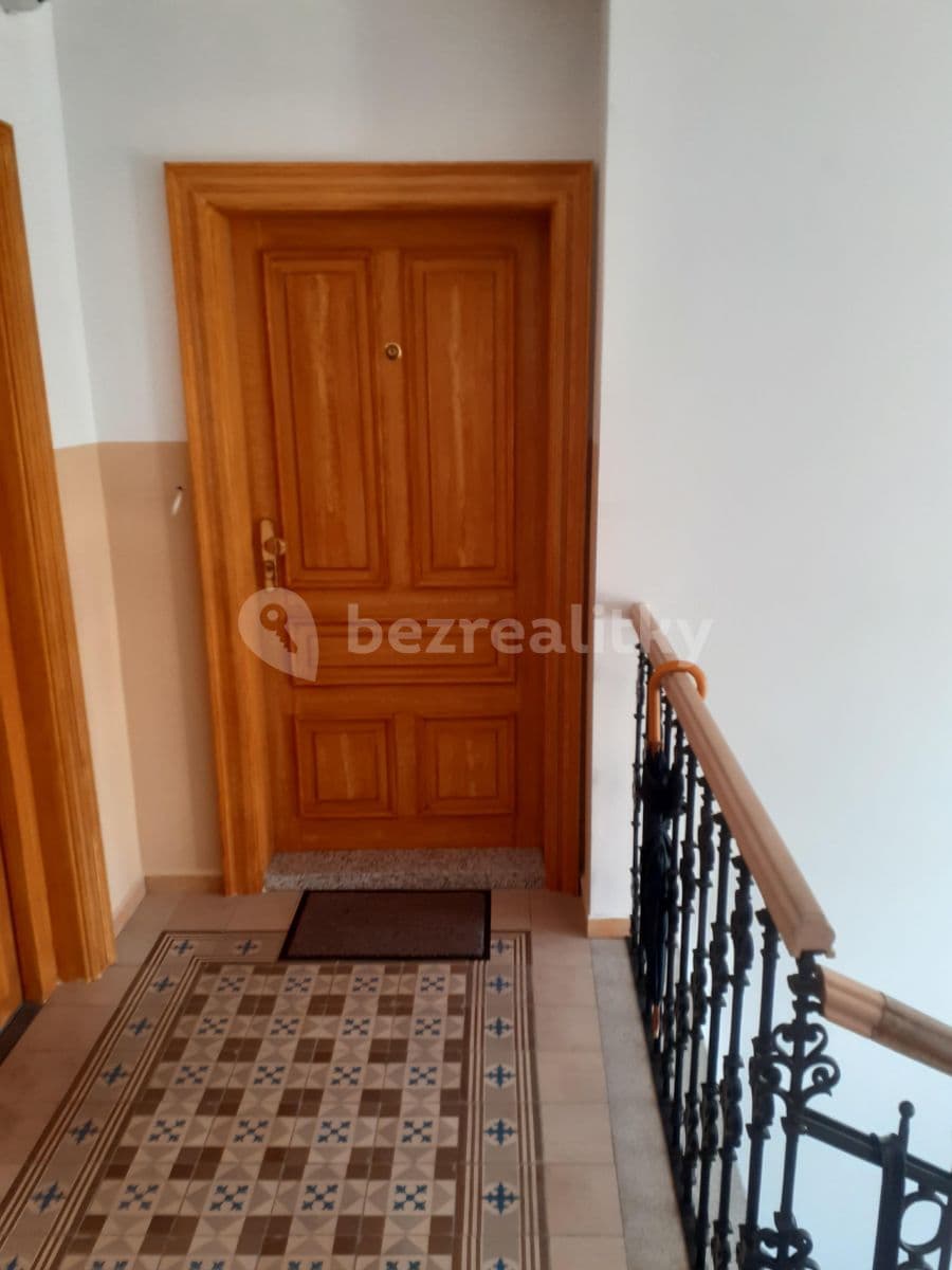 Pronájem bytu 2+kk 60 m², Bulharská, Praha, Praha Pronájem bytu 2+kk 60 m², Bulharská, Praha, Praha
