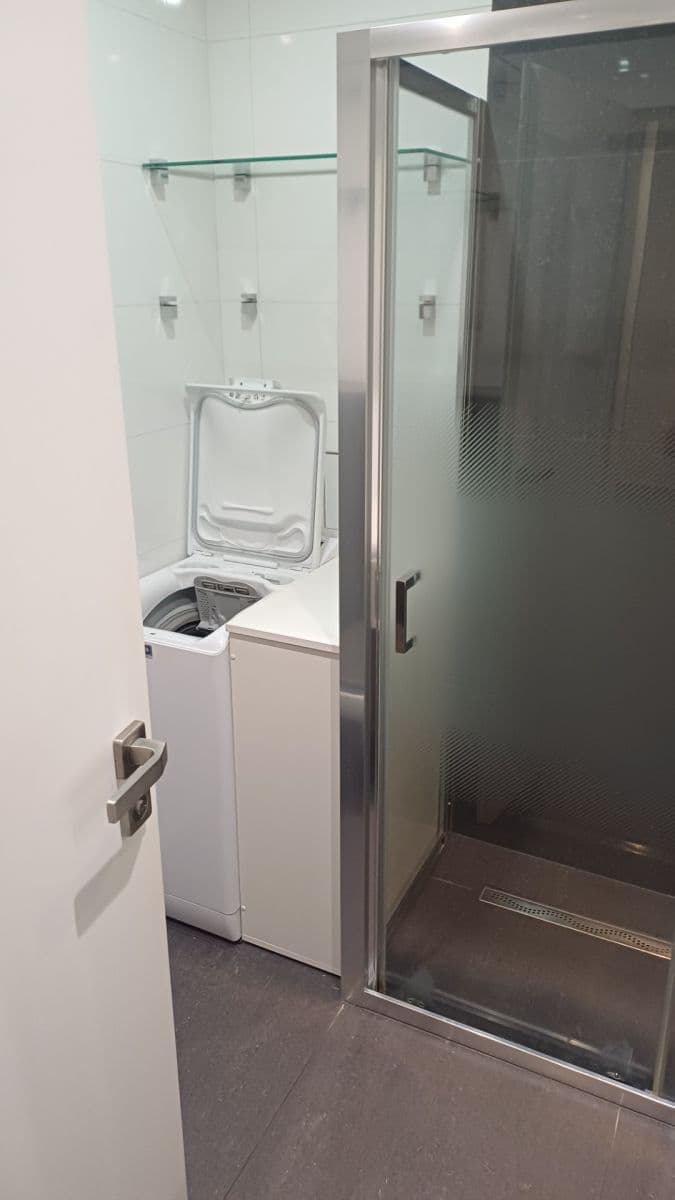 Pronájem bytu 2+kk 60 m², Bulharská, Praha, Praha Pronájem bytu 2+kk 60 m², Bulharská, Praha, Praha